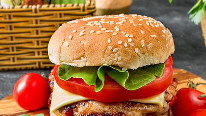 Рецепт Куриных бургеров с овощами