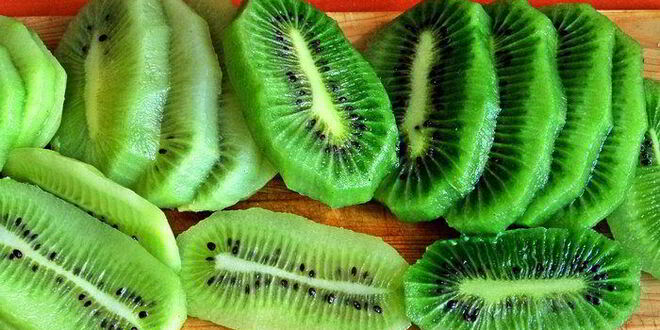 Рецепт бутерброда килька, картошка, киви