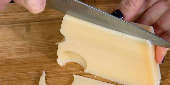 Рецепт бутерброда с ветчиной, квашеной капустой, яблоками и сыром