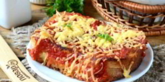 Рецепт бутербродов под сырно-томатной подушкой