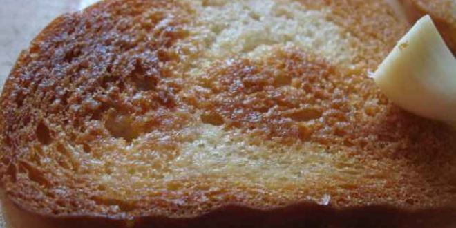 Рецепт бутербродов с чесноком и рубленым яйцом