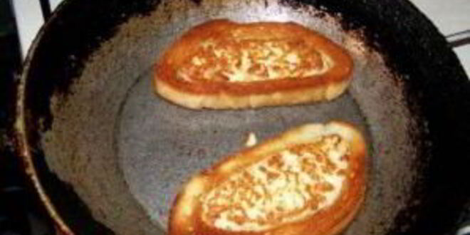 Рецепт бутербродов с чесноком и сыром