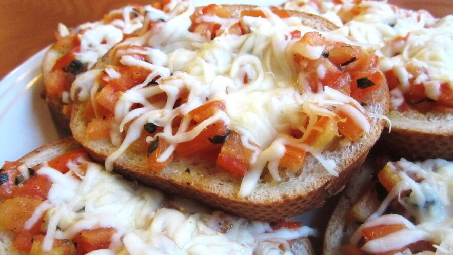 Рецепт бутербродов с помидорами в духовке