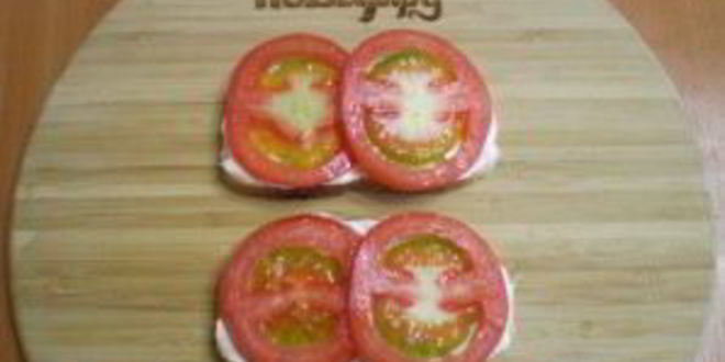 Рецепт бутербродов с сыром и помидорами