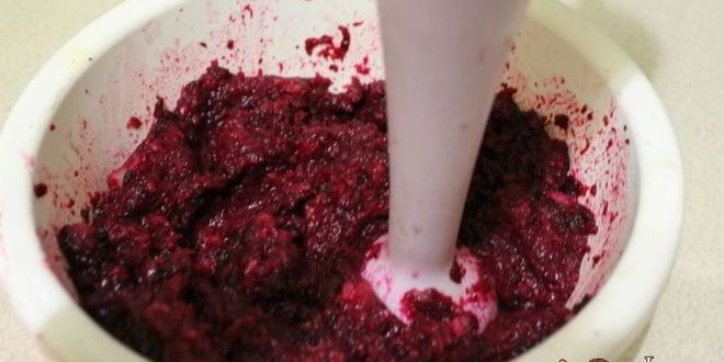 Рецепт бутербродов со свекольно-селедочной намазкой