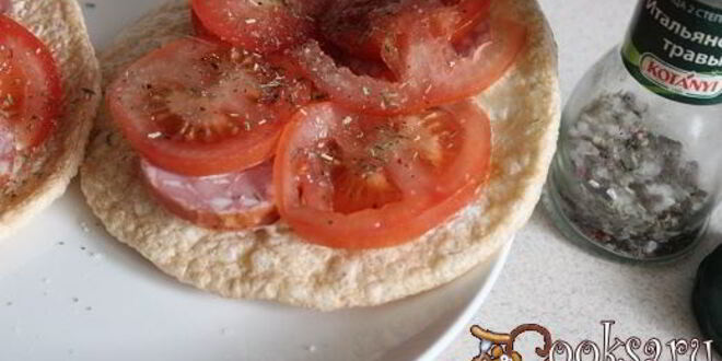 Рецепт горячих бутербродов на вафельных хлебцах