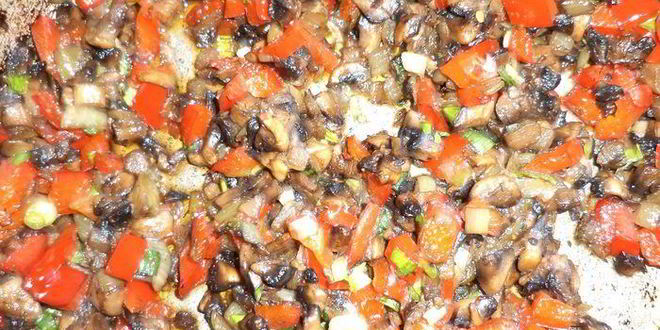 Рецепт горячих бутербродов с грибами и сладким перцем