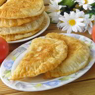 Рецепт Чебуреков из слоеного бездрожжевого теста