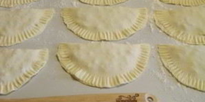 Рецепт чебуреков из слоеного бездрожжевого теста