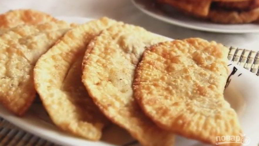 Рецепт чебуреков постных с грибами и гречкой