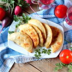 Рецепт Чебуреков с грибами и сыром