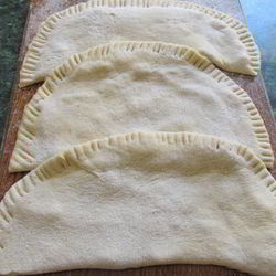 Рецепт Хрустящего теста для чебуреков на водке