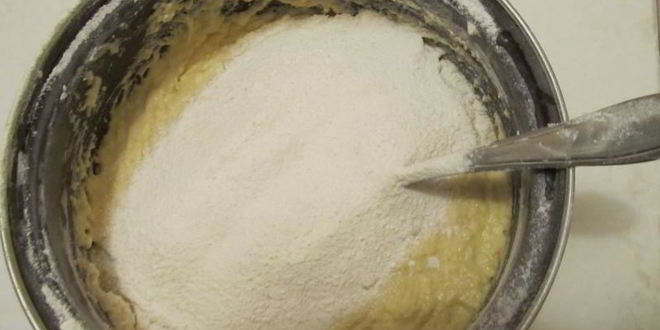 Рецепт хрустящего теста для чебуреков на водке