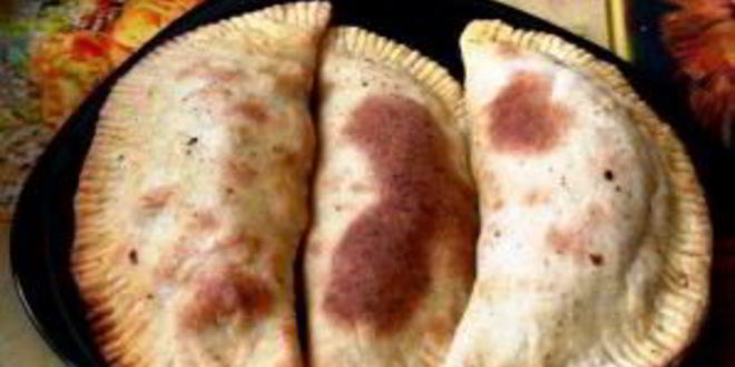 Рецепт печеных чебуреков в духовке