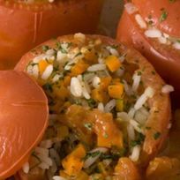 Фаршированные помидоры с овощами