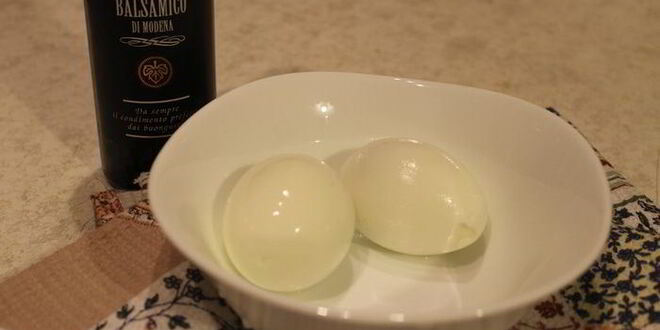 Рецепт черных яиц, фаршированных тунцом