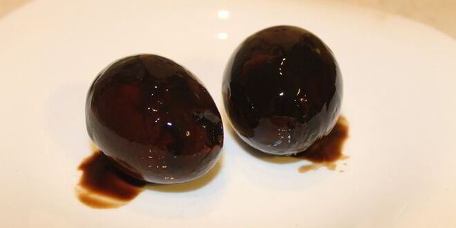 Рецепт черных яиц, фаршированных тунцом