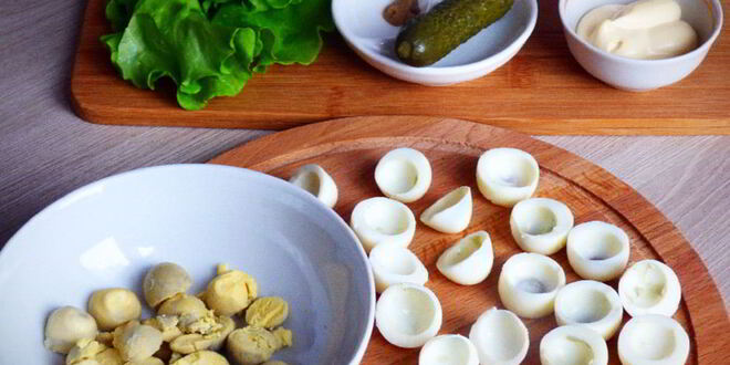 Рецепт фаршированных перепелиных яиц