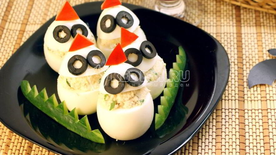 Рецепт фаршированных яиц привидения