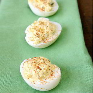 Рецепт Яиц, фаршированных курицой с зеленью и лимоном