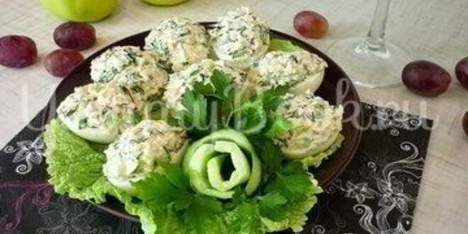 Рецепт яиц, фаршированных тунцом и свежим огурцом