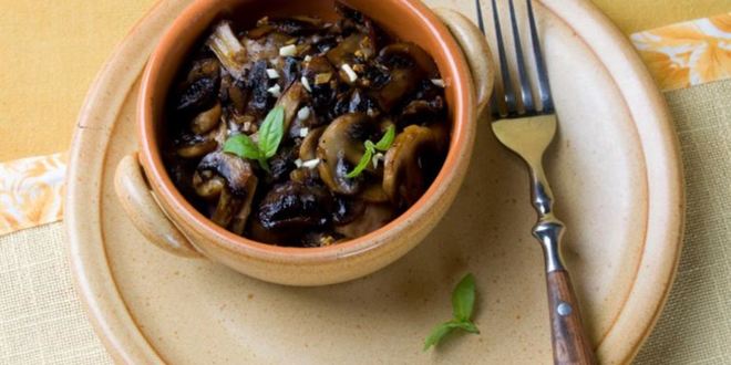 Рецепт горячей закуски с грибами