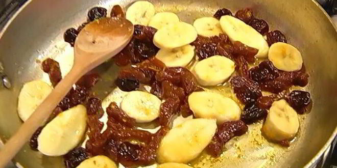 Рецепт французских гренков с сушеной вишней и курагой