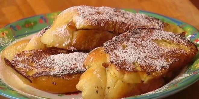 Рецепт французских гренков с сушеной вишней и курагой