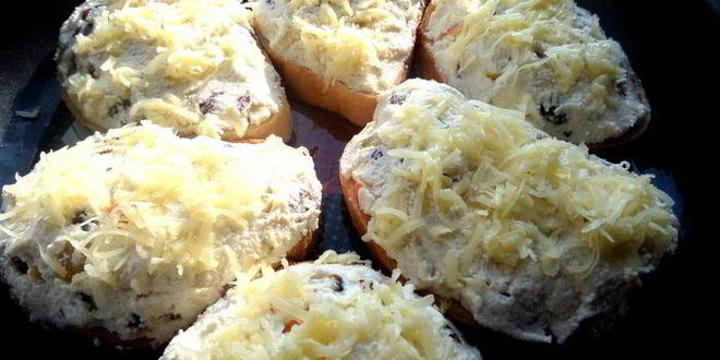 Рецепт горячих творожных гренков