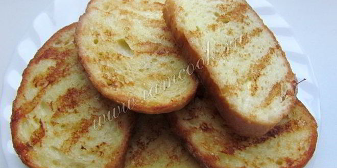 Рецепт гренков из батона с яйцом и молоком