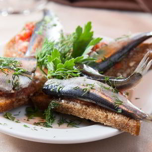 Рецепт Гренков с килькой