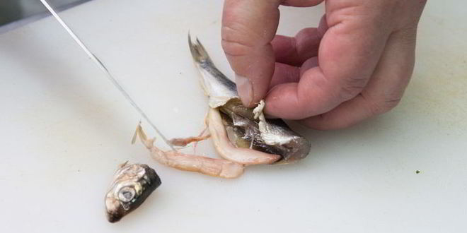 Рецепт гренков с килькой