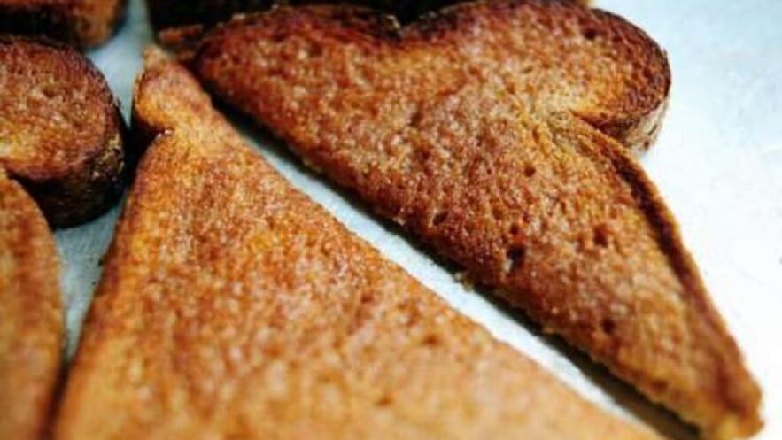 Рецепт гренков с корицей в духовке