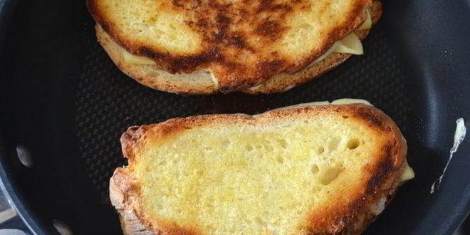 Рецепт гренков с сыром