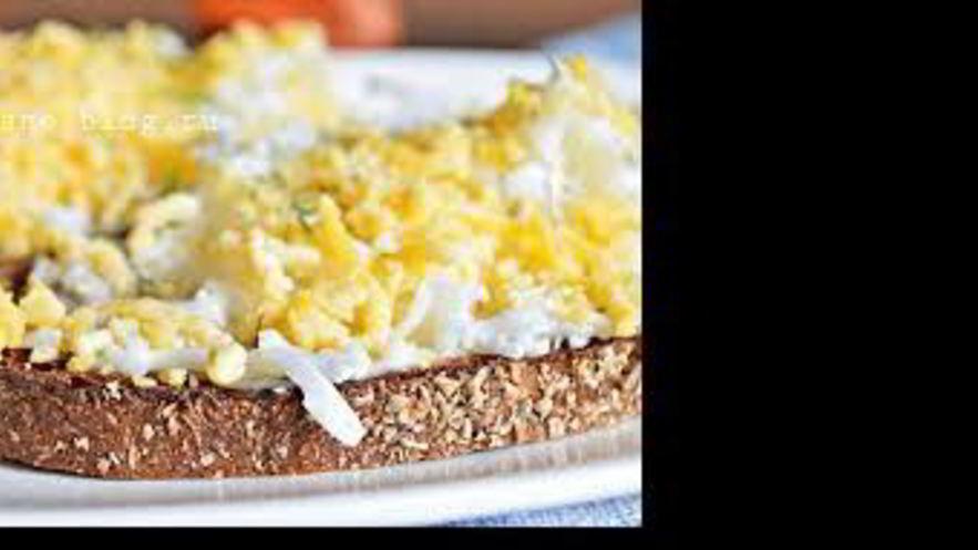 Рецепт гренков с яйцом и чесноком