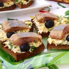 Рецепт Гренков с яйцом и селедкой