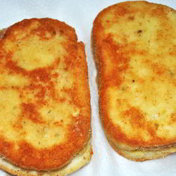 Рецепт Хрустящих жареный гренки с курицей и сыром