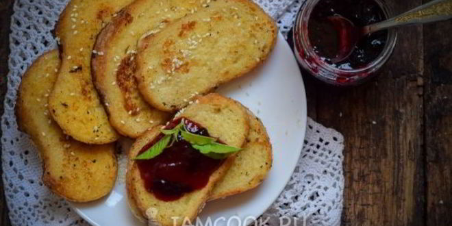 Рецепт сладких гренков из батона с молоком и яйцом