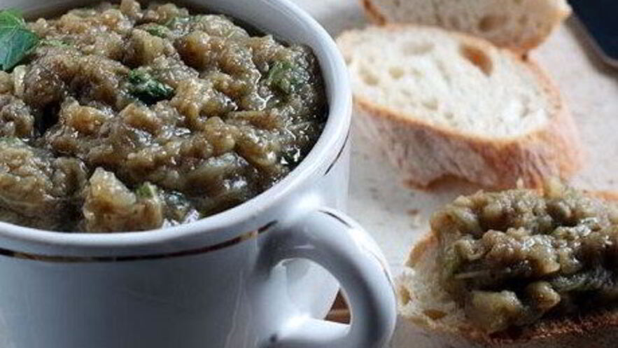 Рецепт быстрой баклажанной икры