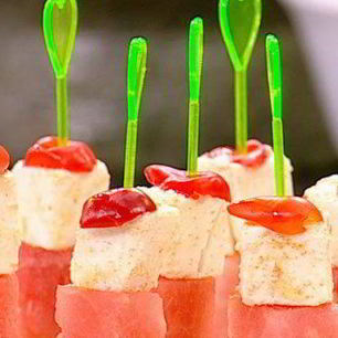 Рецепт Канапе Арбуз на шпажке