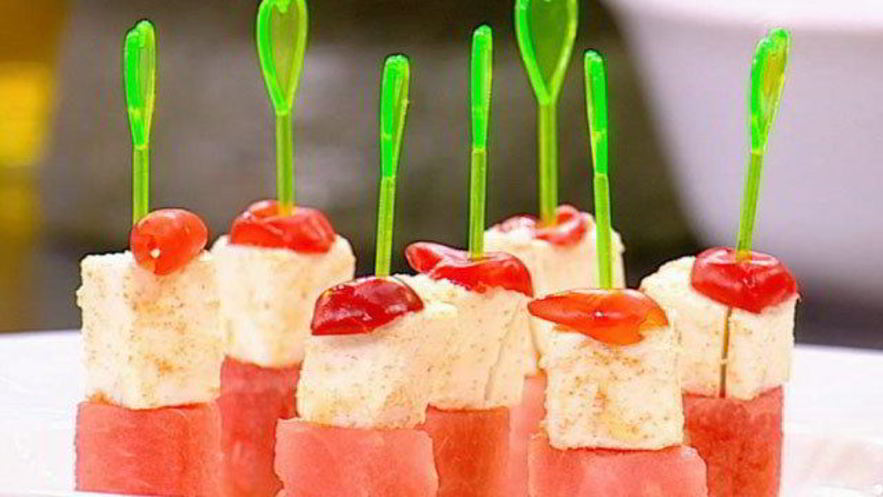 Рецепт канапе арбуз на шпажке