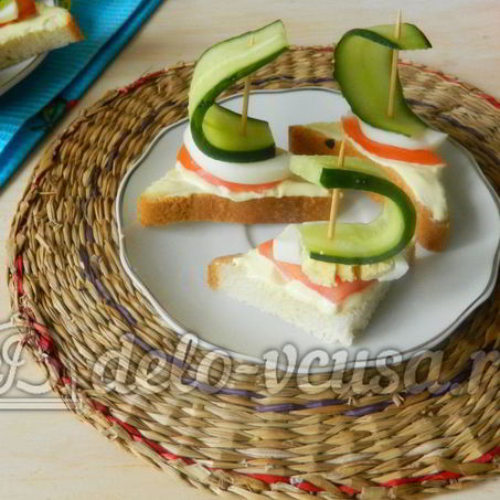 Рецепт Канапе кораблики с огурцом
