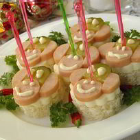 Канапе Обезьянки на шпажках