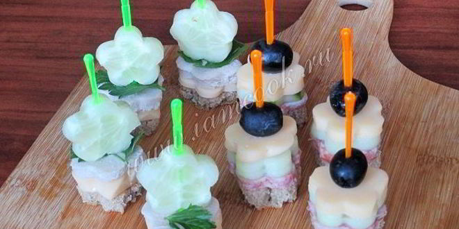 Рецепт канапе праздничного ассорти