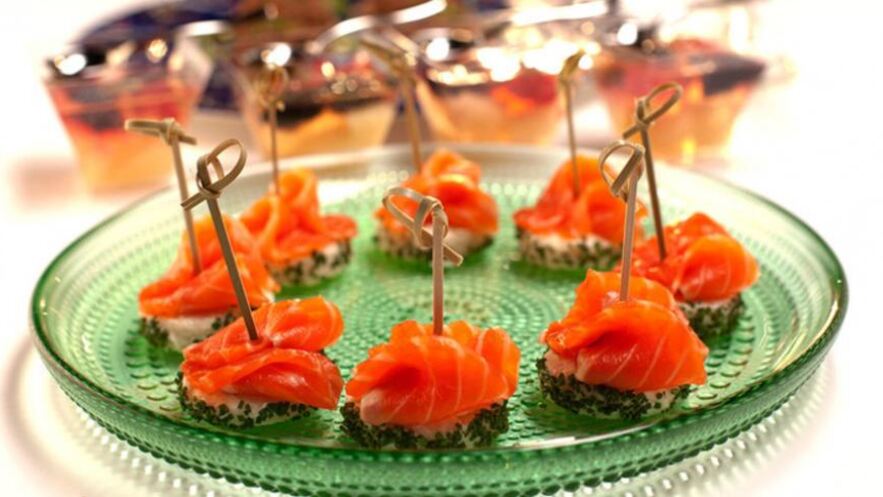 Рецепт канапе с форелью