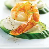 Рецепт Канапе с креветками и огурцом