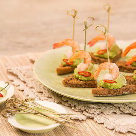 Рецепт Канапе с креветкой, гуакомоле и лаймом