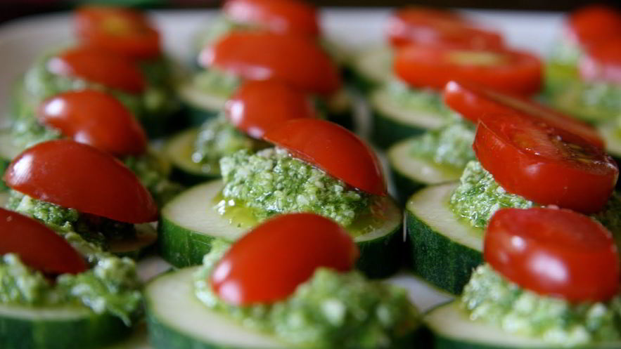 Рецепт канапе с песто