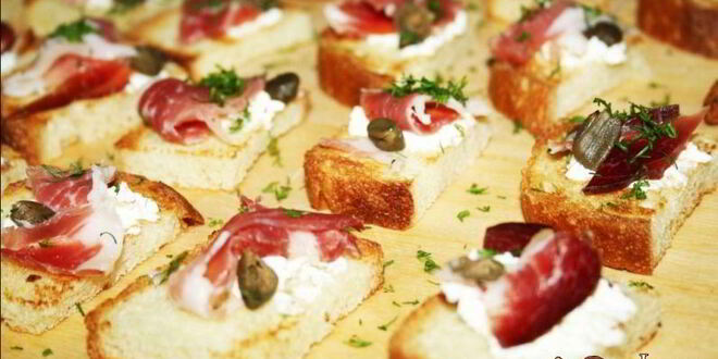 Рецепт канапе со шпеком и творожным сыром