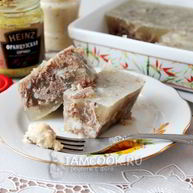 Рецепт Холодца из куриных желудков и свиных ножек